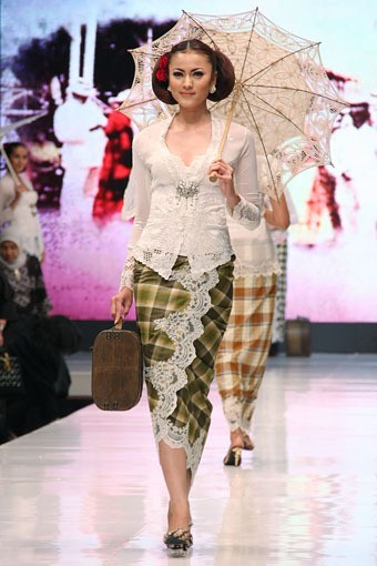 Jakarta, Indonesia - 17 Mei, Anne Avantie Ramli dalam Kenangan. Jakarta Fashion & Food Festival 2013 at Grand Ballroom Harris Hotel. Kelapa Gading. 17 Mei 2013. Jakarta. [Foto: Mohammad Abduh/Wolipop]