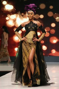 Jakarta, Indonesia - 17 Mei, Anne Avantie Ramli dalam Kenangan. Jakarta Fashion & Food Festival 2013 at Grand Ballroom Harris Hotel. Kelapa Gading. 17 Mei 2013. Jakarta. [Foto: Mohammad Abduh/Wolipop]