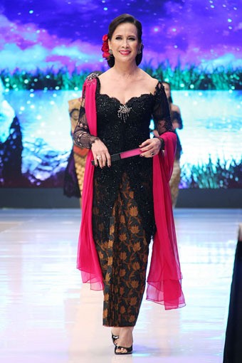 Jakarta, Indonesia - 17 Mei, Anne Avantie Ramli dalam Kenangan. Jakarta Fashion & Food Festival 2013 at Grand Ballroom Harris Hotel. Kelapa Gading. 17 Mei 2013. Jakarta. [Foto: Mohammad Abduh/Wolipop]