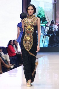 Jakarta, Indonesia - 17 Mei. Malik Moestaram  Majesty Regale. Jakarta Fashion & Food Festival 2013 at Grand Ballroom Harris Hotel. Kelapa Gading. 17 Mei 2013. Jakarta. [Foto: Mohammad Abduh/Wolipop]