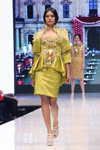 Jakarta, Indonesia - 17 Mei. Malik Moestaram  Majesty Regale. Jakarta Fashion & Food Festival 2013 at Grand Ballroom Harris Hotel. Kelapa Gading. 17 Mei 2013. Jakarta. [Foto: Mohammad Abduh/Wolipop]