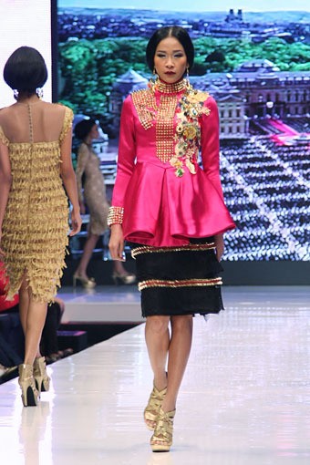 Jakarta, Indonesia - 17 Mei. Malik Moestaram  Majesty Regale. Jakarta Fashion & Food Festival 2013 at Grand Ballroom Harris Hotel. Kelapa Gading. 17 Mei 2013. Jakarta. [Foto: Mohammad Abduh/Wolipop]