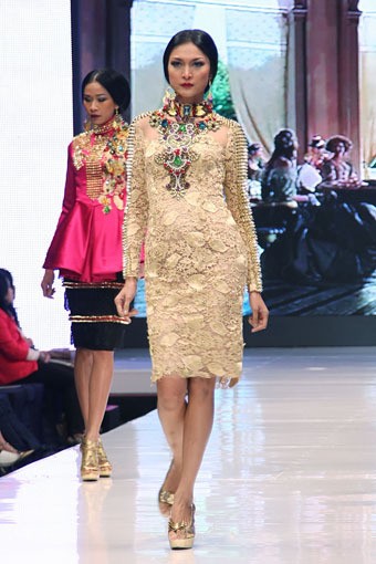 Jakarta, Indonesia - 17 Mei. Malik Moestaram  Majesty Regale. Jakarta Fashion & Food Festival 2013 at Grand Ballroom Harris Hotel. Kelapa Gading. 17 Mei 2013. Jakarta. [Foto: Mohammad Abduh/Wolipop]