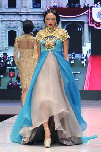 Jakarta, Indonesia - 17 Mei. Malik Moestaram  Majesty Regale. Jakarta Fashion & Food Festival 2013 at Grand Ballroom Harris Hotel. Kelapa Gading. 17 Mei 2013. Jakarta. [Foto: Mohammad Abduh/Wolipop]