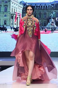 Jakarta, Indonesia - 17 Mei. Malik Moestaram  Majesty Regale. Jakarta Fashion & Food Festival 2013 at Grand Ballroom Harris Hotel. Kelapa Gading. 17 Mei 2013. Jakarta. [Foto: Mohammad Abduh/Wolipop]