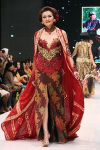 Jakarta, Indonesia - 17 Mei, Anne Avantie Ramli dalam Kenangan. Jakarta Fashion & Food Festival 2013 at Grand Ballroom Harris Hotel. Kelapa Gading. 17 Mei 2013. Jakarta. [Foto: Mohammad Abduh/Wolipop]