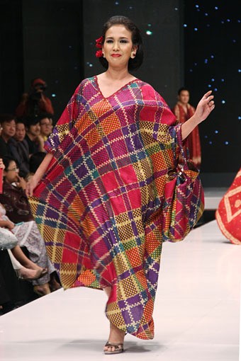 Jakarta, Indonesia - 17 Mei, Anne Avantie Ramli dalam Kenangan. Jakarta Fashion & Food Festival 2013 at Grand Ballroom Harris Hotel. Kelapa Gading. 17 Mei 2013. Jakarta. [Foto: Mohammad Abduh/Wolipop]