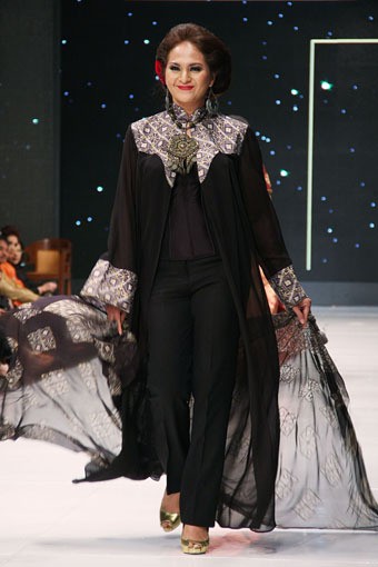 Jakarta, Indonesia - 17 Mei, Anne Avantie Ramli dalam Kenangan. Jakarta Fashion & Food Festival 2013 at Grand Ballroom Harris Hotel. Kelapa Gading. 17 Mei 2013. Jakarta. [Foto: Mohammad Abduh/Wolipop]