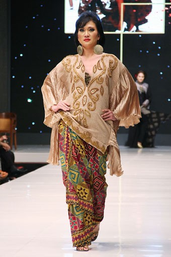 Jakarta, Indonesia - 17 Mei, Anne Avantie Ramli dalam Kenangan. Jakarta Fashion & Food Festival 2013 at Grand Ballroom Harris Hotel. Kelapa Gading. 17 Mei 2013. Jakarta. [Foto: Mohammad Abduh/Wolipop]