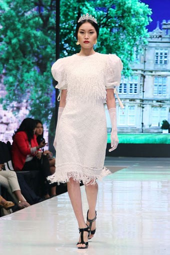 Jakarta, Indonesia - 17 Mei 2013. Defrico Audy Classic Blossom. Jakarta Fashion & Food Festival 2013 at Grand Ballroom Harris Hotel. Kelapa Gading. Jakarta. [Foto: Mohammad Abduh/Wolipop]