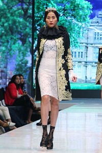 Jakarta, Indonesia - 17 Mei 2013. Defrico Audy Classic Blossom. Jakarta Fashion & Food Festival 2013 at Grand Ballroom Harris Hotel. Kelapa Gading. Jakarta. [Foto: Mohammad Abduh/Wolipop]