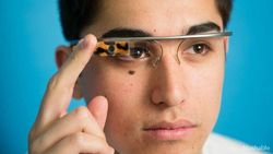 Koleksi Aksesoris Aneh bin Ajaib Google Glass
