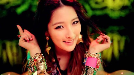 Dibilang Jelek, Jihyun 4Minute Kaget
