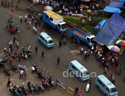 Pasar Tanah Abang Mulai Ditertibkan
