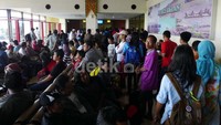 Suasana kepadatan di termianal keberangkatan domestik terminal 3 Bandara Juanda.
