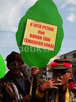 Petani Tembakau Demo Hari Tanpa Tembakau