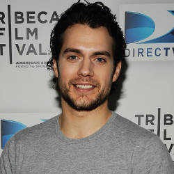Setelah Superman, Henry Cavill Akan Jadi Mata-mata