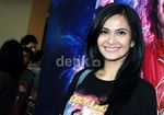 Ersa Mayori Cantik dengan Kaos Coboy Junior