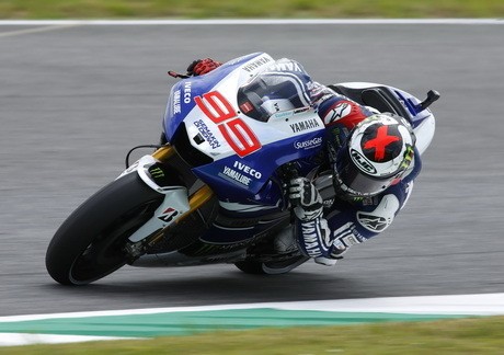 Rossi & Marquez Crash, Lorenzo Juara