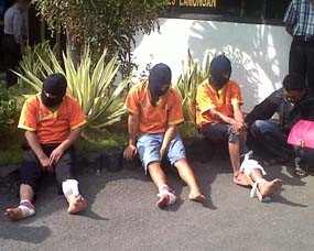 5 Pelaku Curas Ditembak, 2 Orang Tewas Tertembus Peluru