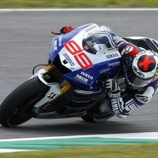 Lorenzo Juara, Rossi dan Marquez Crash