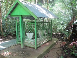 Misteri Makam Tak Bernama di Bantimurung