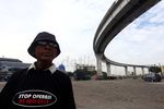 Perusahaan Jasa Pelabuhan Mogok Operasi