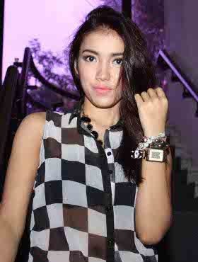 Berawal dari Hobi, Larra Silvy Ingin Serius Jadi Penyanyi