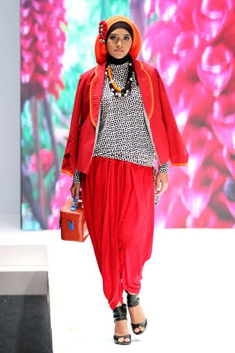 Jakarta, Indonesia - 31 Mei. Anemone by Hannie Hananto Khatulistiwa. Indonesia Islamic Fashion Fair 2013 at Jakarta Convention Center. 31 Mei 2013. Senayan. Jakarta. [Foto: Mohammad Abduh/Wolipop]