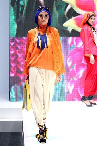 Jakarta, Indonesia - 31 Mei. Anemone by Hannie Hananto Khatulistiwa. Indonesia Islamic Fashion Fair 2013 at Jakarta Convention Center. 31 Mei 2013. Senayan. Jakarta. [Foto: Mohammad Abduh/Wolipop]