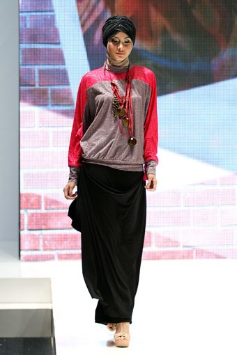 Jakarta, Indonesia - 31 Mei. Bellabaric by Najua Yanti. Indonesia Islamic Fashion Fair 2013 at Jakarta Convention Center. 31 Mei 2013. Senayan. Jakarta. [Foto: Mohammad Abduh/Wolipop]