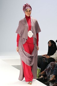 Jakarta, Indonesia - 31 Mei. Bellabaric by Najua Yanti. Indonesia Islamic Fashion Fair 2013 at Jakarta Convention Center. 31 Mei 2013. Senayan. Jakarta. [Foto: Mohammad Abduh/Wolipop]
