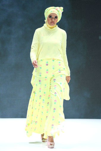 Jakarta, Indonesia - 31 Mei. Ethinicant by Jeny Tjahyawaty. Indonesia Islamic Fashion Fair 2013 at Jakarta Convention Center. 31 Mei 2013. Senayan. Jakarta. [Foto: Mohammad Abduh/Wolipop]