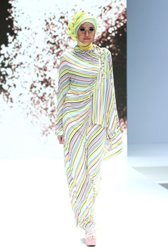 Jakarta, Indonesia - 31 Mei. Ethinicant by Jeny Tjahyawaty. Indonesia Islamic Fashion Fair 2013 at Jakarta Convention Center. 31 Mei 2013. Senayan. Jakarta. [Foto: Mohammad Abduh/Wolipop]