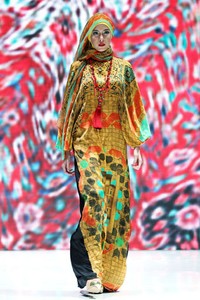 Jakarta, Indonesia - 30 Mei. Itang Yunasz Tabrish. Indonesia Islamic Fashion Fair 2013 at Jakarta Convention Center. 30 Mei 2013. Senayan. Jakarta. [Foto: Mohammad Abduh/Wolipop]