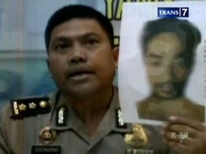 Polisi Rilis Wajah Pelaku Bom Mapolres Poso