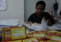 Penetapan daftar pemilih sementara (DPS) akan dilakukan pada tanggal 10 Juli 2013.