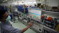 Target produksi komponen elektrik di pabrik ABB Cibitung mencapai 15.000 unit perhari.