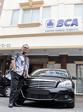 Cerita Jaya Dapat Mercedes-Benz C-Class dari BCA : Terkejut dan Senang Jadi Satu