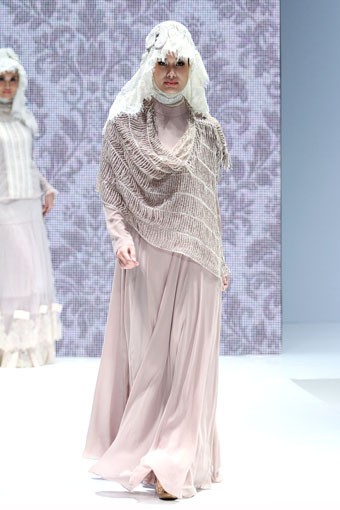 Jakarta, Indonesia - 31 Mei 2013. La Perle by Irna Mutiara Ma Belle. Indonesia Islamic Fashion Fair 2013 at Jakarta Convention Center. Senayan. Jakarta. [Foto: Mohammad Abduh/Wolipop]
