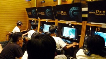     Tim gaming dari jakarta dengan nama FORY nxl berhasil meraih gelar juara pertama tingkat nasional. (kredit foto: Logitech)