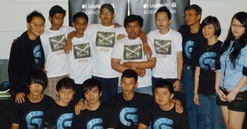     Hadiah tersebut bernilai total Rp 33 juta yang terdiri dari uang pembinaan sebesar Rp 15 juta dan 5 set produk-produk Logitech G senilai Rp 18 juta.