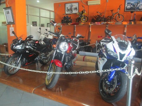 Berapa Lama Moge CBU dapat STNK dan BPKB?