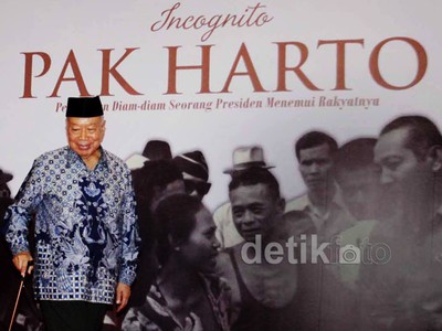 Gaya Blusukan Pak Harto Dibukukan