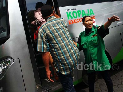 Kopaja AC Ragunan-Monas Mulai Beroperasi