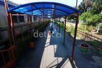 Kondisi ini sungguh berbeda dengan stasiun sekitar 2 bulan yang lalu, di mana PKL masih memenuhi stasiun yang terkadang membuat bingung pengunjung yang ingin membeli tiket.