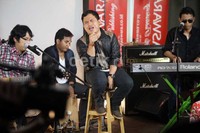 Lagu 'Cari Jodoh' barangkali paling 'berjasa' melambungkan nama Wali sebagai band yang digemari masyarakat luas.