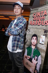 Raditya Dika tampil santai. Ridho/detikHOT.