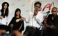 Slank menggelar jumpa pers terkait rencana konser mereka di Rolling Stone Cafe, Jakarta, Rabu (5/6/2013).
