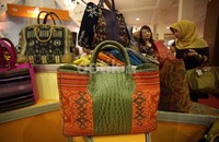 Ini dia tas-tas menarik yang dibuat tangan-tangan kreatif.